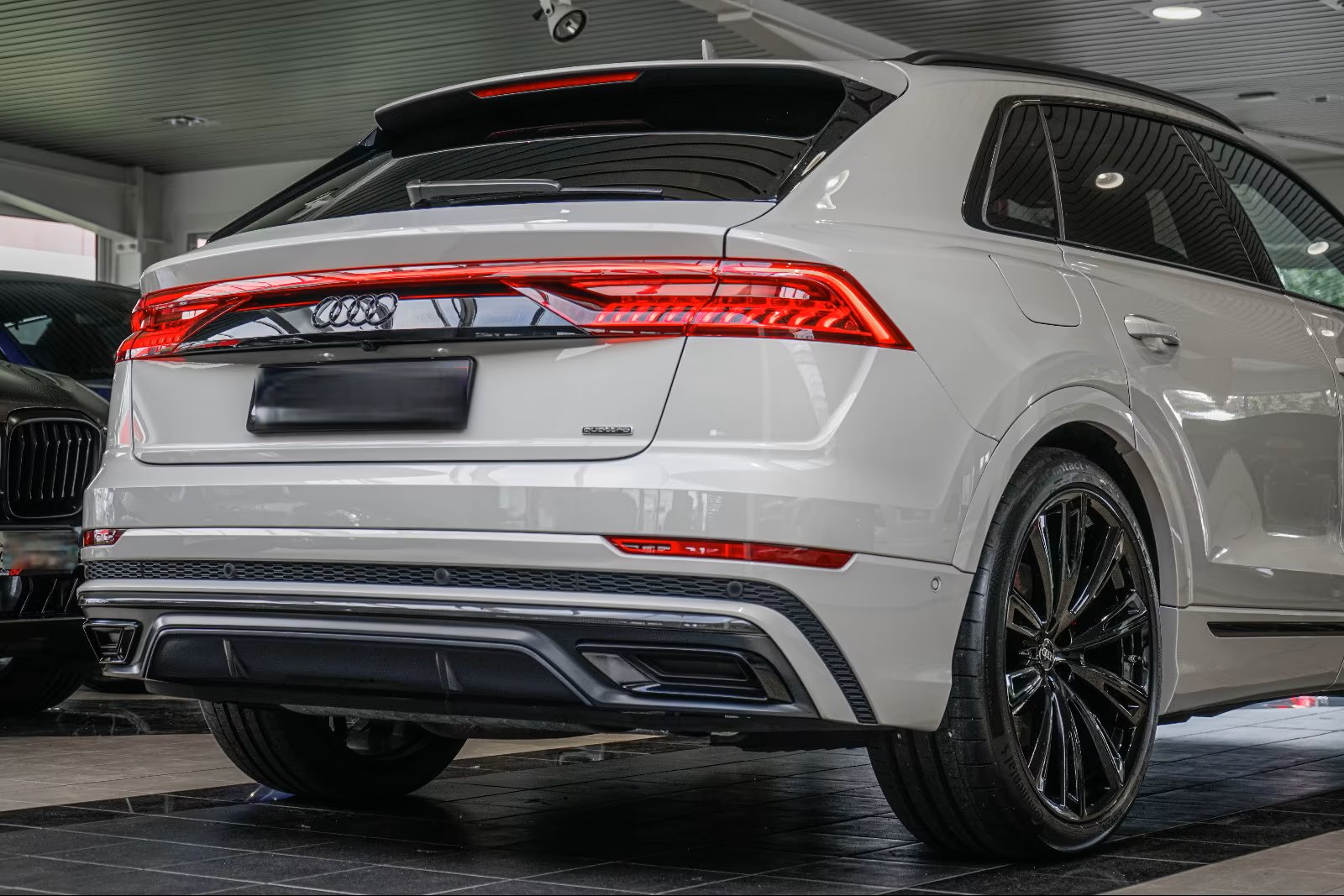 Audi Q8 45 TDI Competition 6