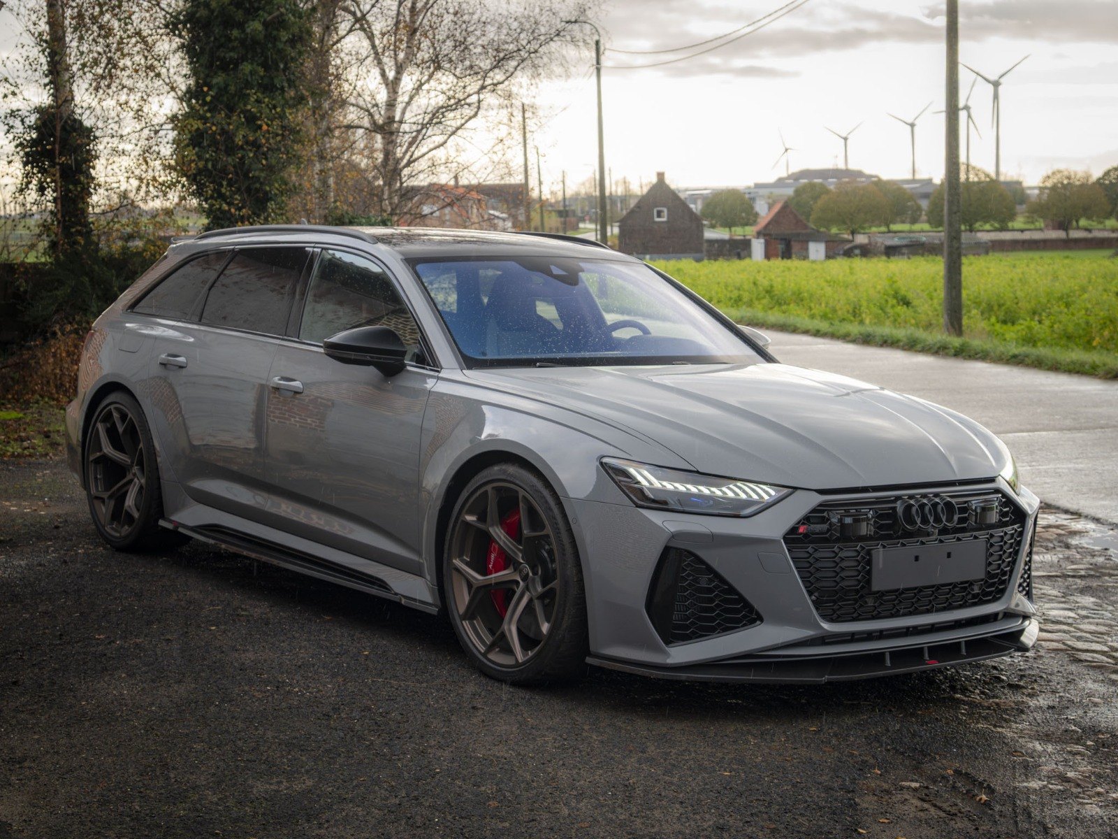Audi RS6 Avant Performance 2