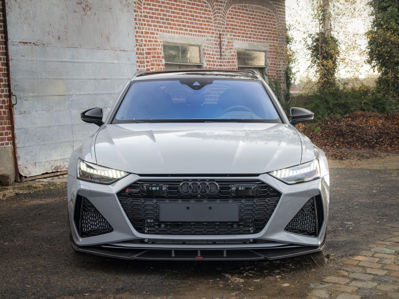 Audi RS6 Avant Performance 4