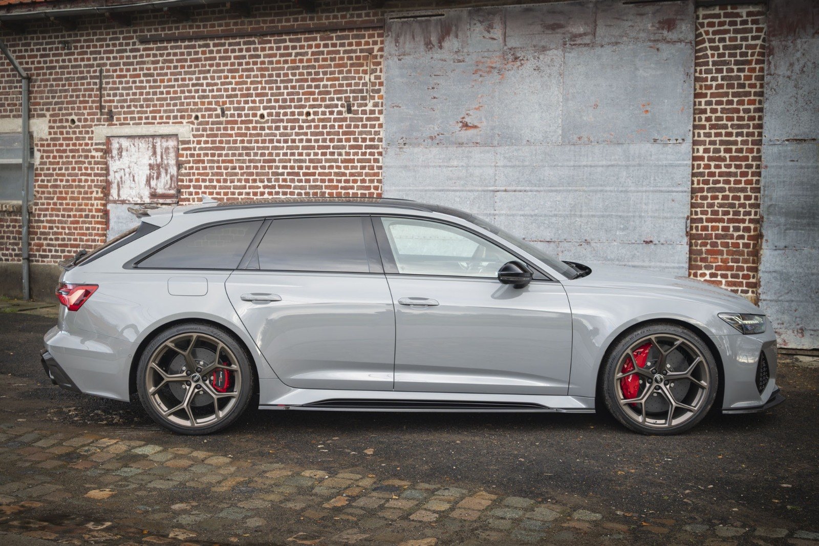 Audi RS6 Avant Performance 7