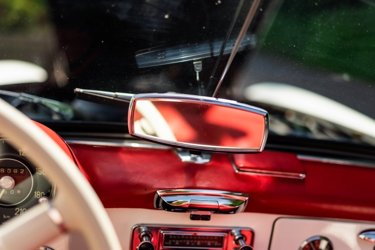 Mercedes Benz 190 SL 11