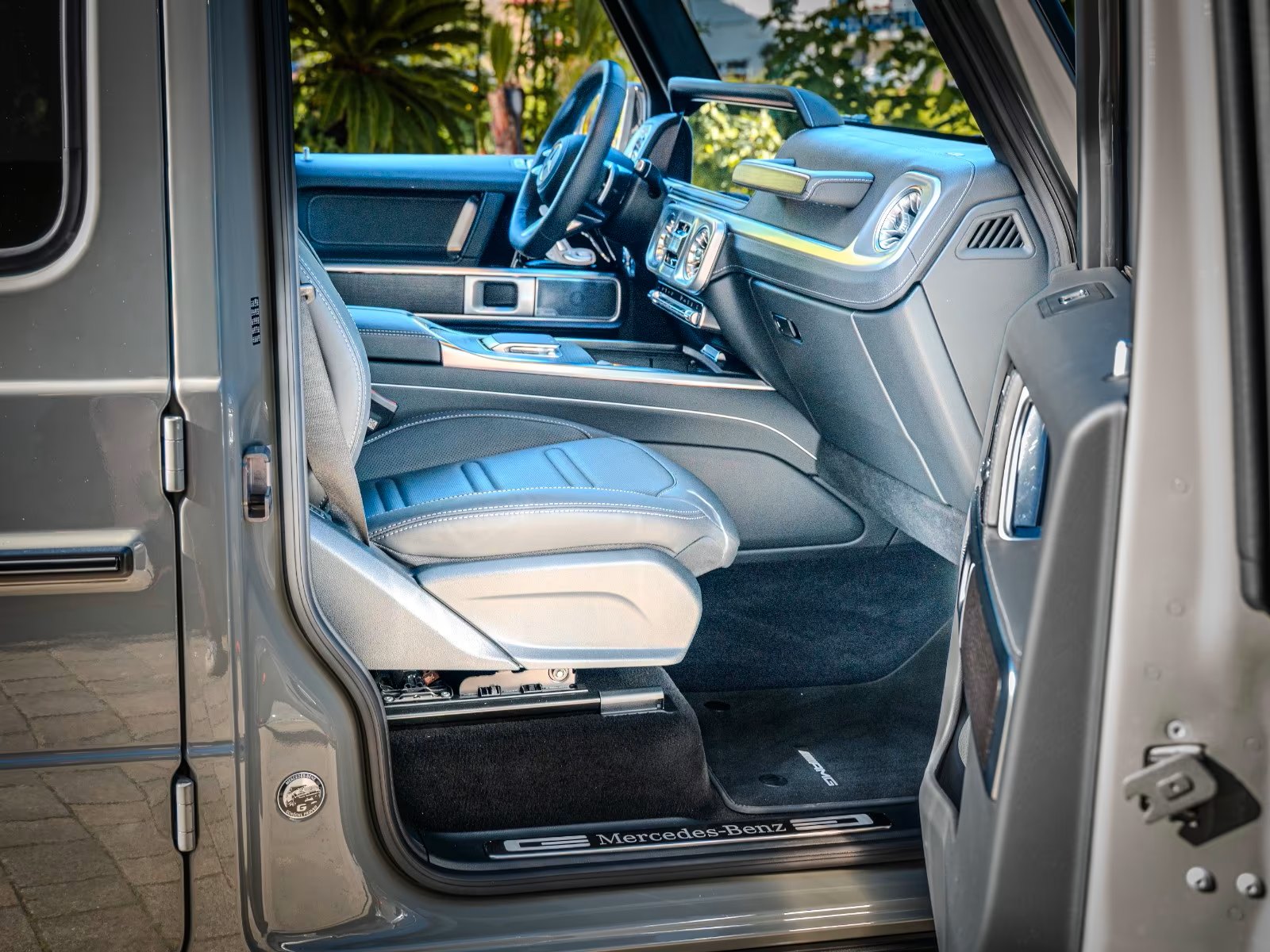 Mercedes-Benz G 450 7