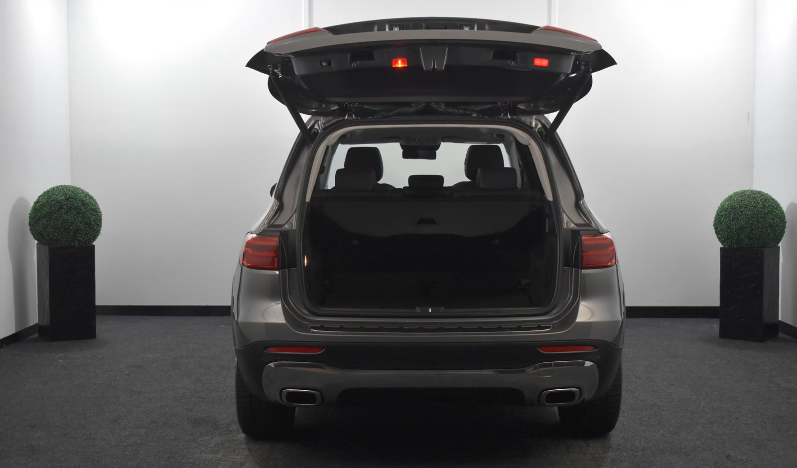 Mercedes-Benz GLB 200 5