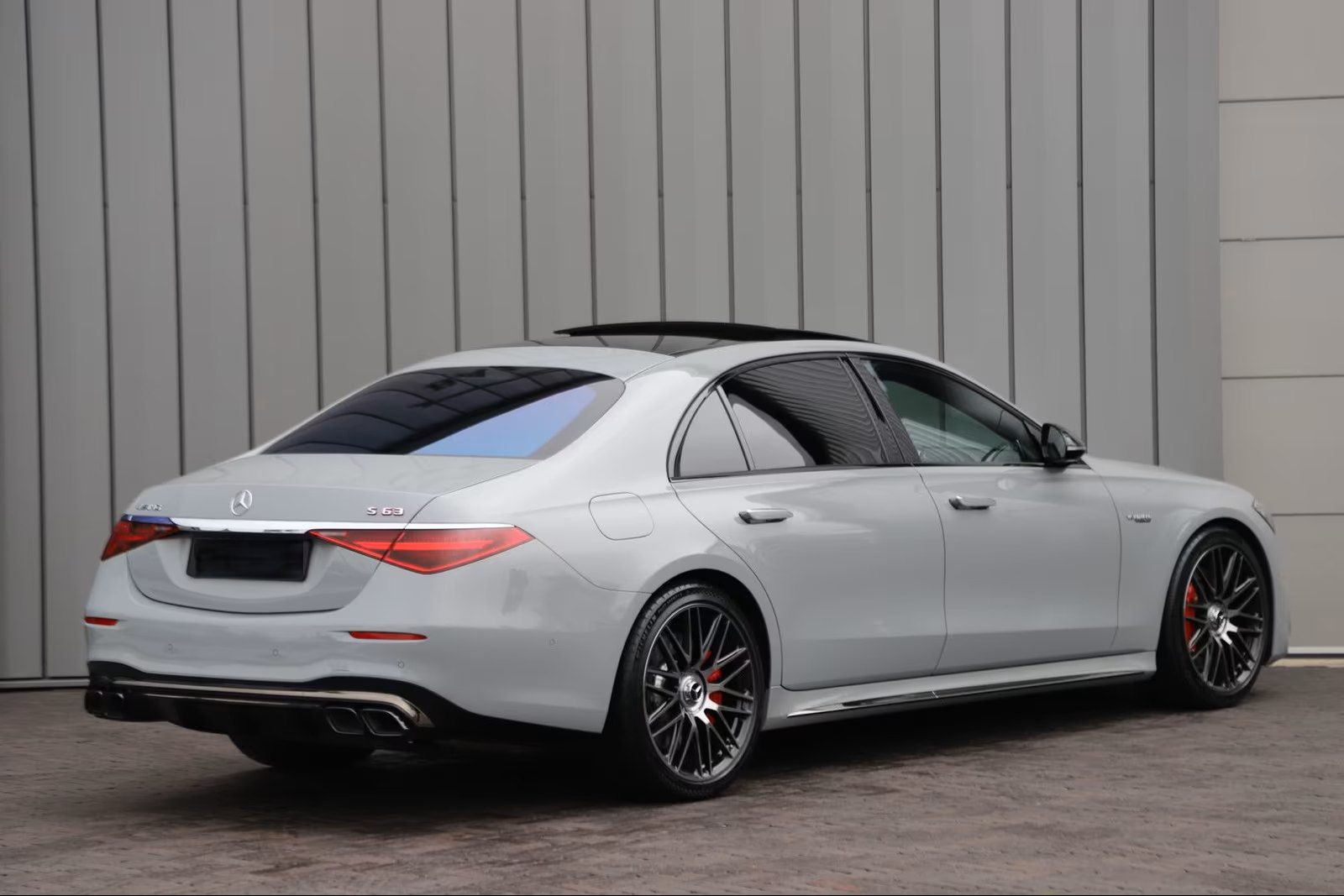 Mercedes-Benz S 63 AMG 4