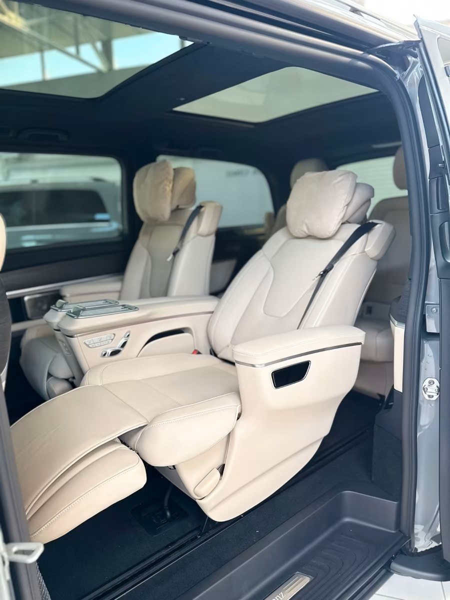 Mercedes-Benz V 300 10