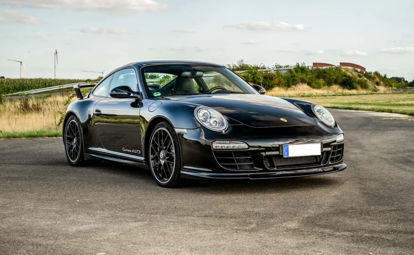 Porsche 911 997.2 Carrera 4 GTS 2